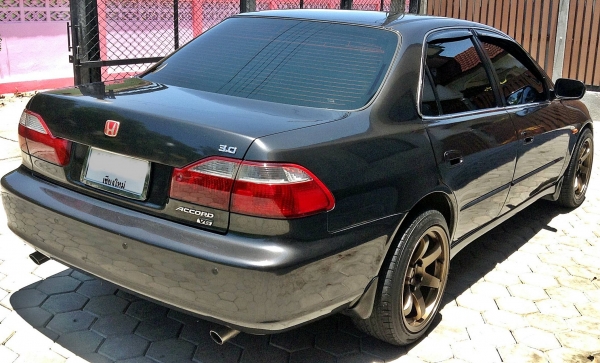 Honda Accord G6 เครื่อง V6 สูบ 3000 cc. Honda Accord G6 เครื่อง V6 สูบ 3000 cc.