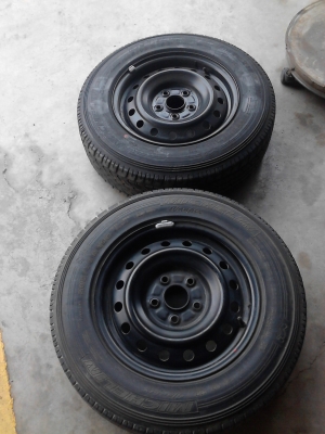 205/70 R15 MICHELIN  Vanpic พร้อมกะทะ 5 รู VIGO  tel. 0814273941