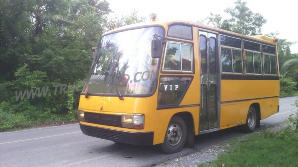 รถมินิบัสเล็ก 24ที่นั่ง ความยาวตัวรถ6.50เมตร ภายใน/พัดลม/ทีวี ยาง750-16พร้อมใช้ แชชซีKS11สวยมาก วางเครื่องอิซุ110 4BE1 ระบบช่วงล่างดีมาก ระบบไฟพร้อม