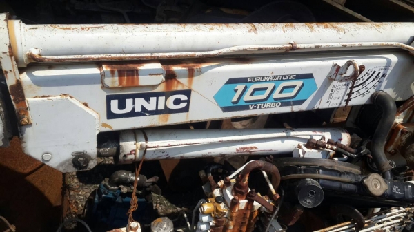 เครน UNIC 100V Turbo เครน UNIC 100V Turbo