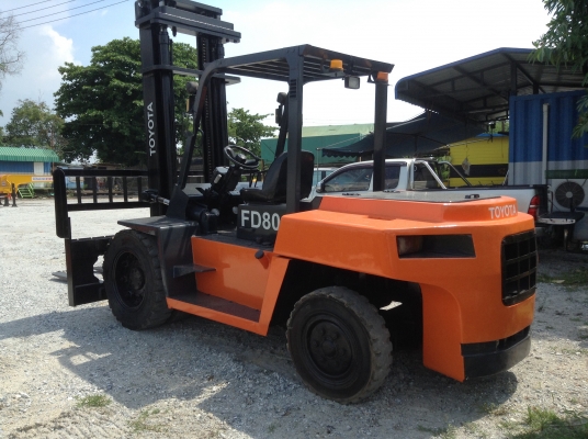 ขายรถยก 8 ตัน TOYOTA FD80  เสายกสูง งายกยาว แผงงากว้างตักตู้ได้  ราคาถูกสุดๆ