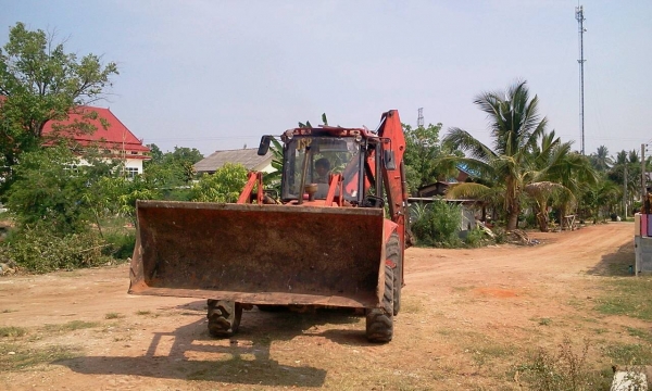 รถยกหกล้อ ใช้งานได้