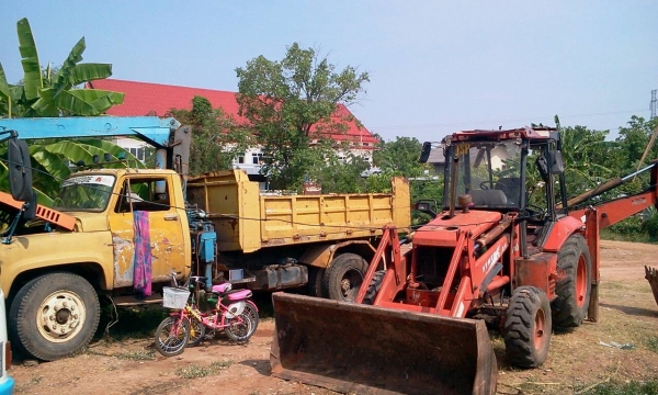 รถยกหกล้อ ใช้งานได้