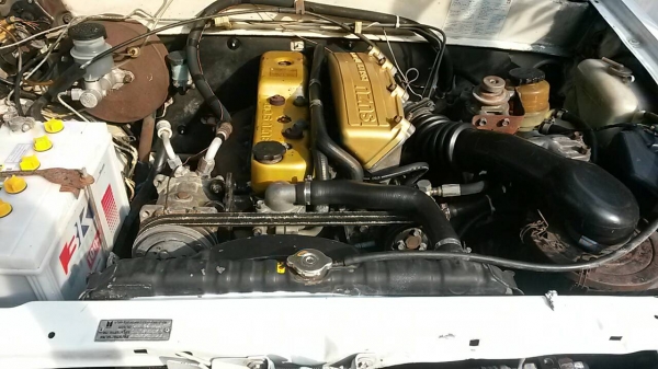 ขายมังกรทองปี93  90hp มีพวงมาลัยพาวเวอร์ แอร์เย็นหนาวเลย คัสชีไม่ผุไม่พ่นสีเครื่องเกียร์ดี ช่วงล่างใช้ได้ ทรงดีขี่ดี เหมาะเข้าสวนไร่นาลุยๆ เนตๆ79000บาทภาษีไม่ขาด 0896069238 เอ็ม