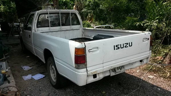 ขายมังกรทองปี93  90hp มีพวงมาลัยพาวเวอร์ แอร์เย็นหนาวเลย คัสชีไม่ผุไม่พ่นสีเครื่องเกียร์ดี ช่วงล่างใช้ได้ ทรงดีขี่ดี เหมาะเข้าสวนไร่นาลุยๆ เนตๆ79000บาทภาษีไม่ขาด 0896069238 เอ็ม