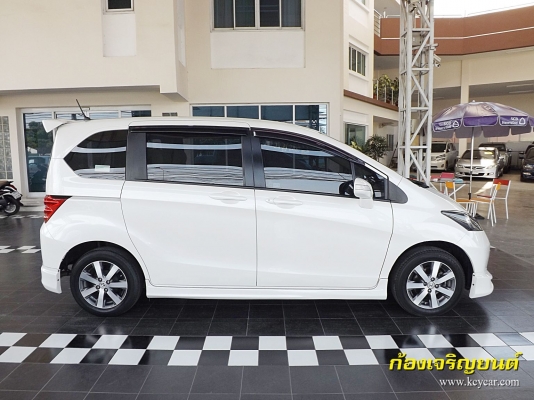 HONDA FREED 1.5E i-VTEC ปี 2011 HONDA FREED 1.5E i-VTEC ปี 2011