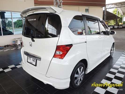 HONDA FREED 1.5E i-VTEC ปี 2011 HONDA FREED 1.5E i-VTEC ปี 2011