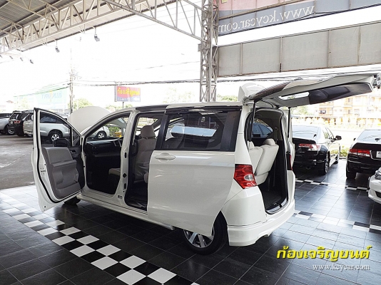HONDA FREED 1.5E i-VTEC ปี 2011 HONDA FREED 1.5E i-VTEC ปี 2011