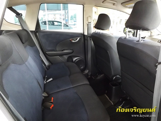 HONDA JAZZ 1.5V i-VTEC ปี 2012