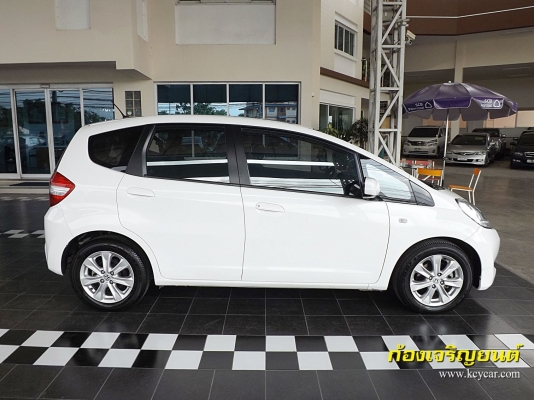 HONDA JAZZ 1.5V i-VTEC ปี 2012