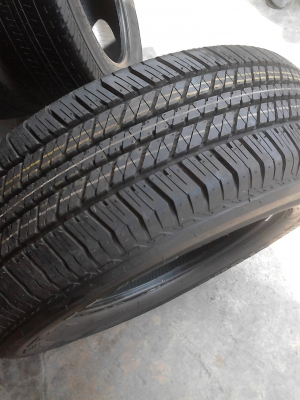 265/65R17 BRIDGESTONE DUELER H/T  684 II  ยางอะไหล่ ปี 13 มี 1 เส้น tel.081-427-3941