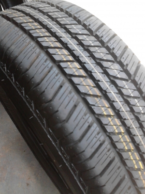265/65R17 BRIDGESTONE DUELER H/T  684 II  ยางอะไหล่ ปี 13 มี 1 เส้น tel.081-427-3941