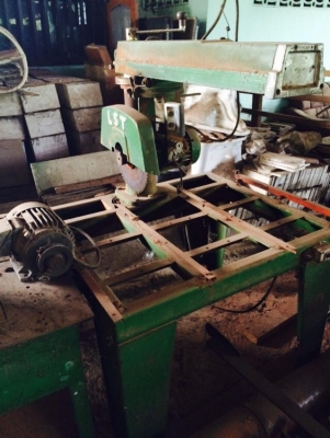 ขายเครื่องผ่าไม้และเครื่งไสและเครื่องตัดฉาก ขายเครื่องผ่าไม้และเครื่งไสและเครื่องตัดฉาก