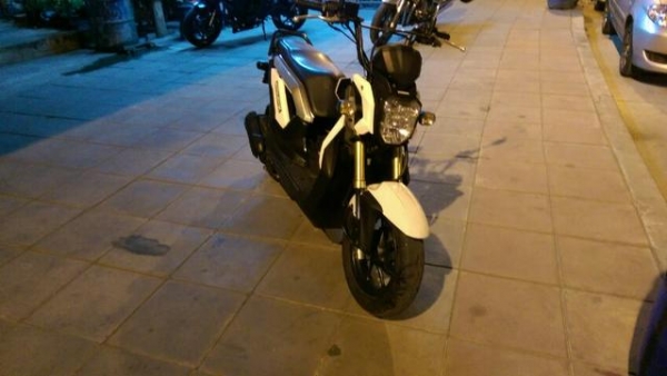 Honda Zoom X สีขาวมุข สภาพดีคับ ไม่เคยชน