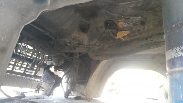 ขายหัวรถฮีโน่10ล้อใหญ่ อุปกรณ์ครบ มีกระปุกเพาเวอร์ด้วย ขาย 46000 บาท