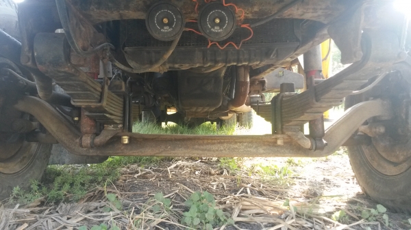 ขาย6ล้อติดเครน4ตัน 3ปลอก 2ชัก กระบะ5เมตร เครื่อง6BD1 เครื่องดีแซสซีสวย ขายแบบไม่มีทะเบียน 370000 บาท