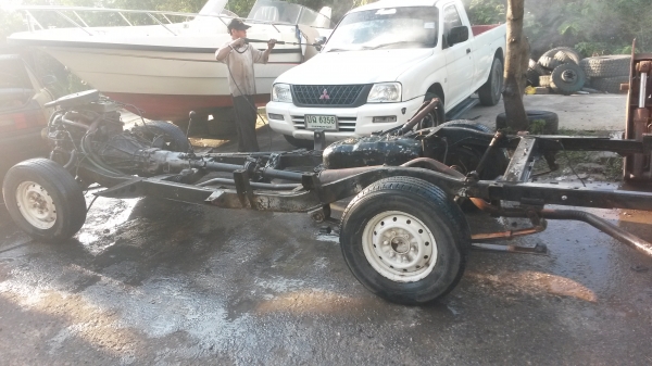 ขายเครื่อง+แซสซีช่วงล่างนิสสันSD22 ทะเบียนไม่ขาดเครื่องเกียร์ดีครับเอาไปทำอีแต๋น ขาย 23500 บาทไทย เอกสารพร้อมโอน