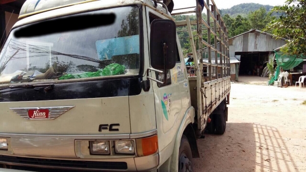ขายรถ6ล้อรั้ว HINO FC2WHLA เครื่อง 120แรงม้า กระจกไฟฟ้า สนใจโทร 081-970-1072