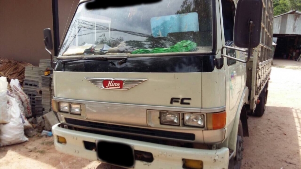 ขายรถ6ล้อรั้ว HINO FC2WHLA เครื่อง 120แรงม้า กระจกไฟฟ้า สนใจโทร 081-970-1072 ขายรถ6ล้อรั้ว HINO FC2WHLA เครื่อง 120แรงม้า กระจกไฟฟ้า สนใจโทร 081-970-1072