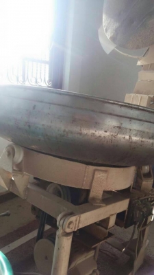 ขายด่วน ! เครื่องขัดผิวเมล็ดพริกไทย ขายด่วน ! เครื่องขัดผิวเมล็ดพริกไทย