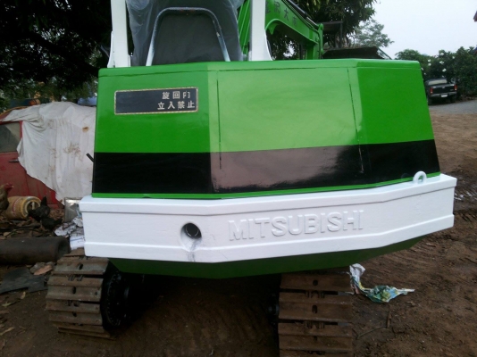 ขายรถขุด. MITSUBISHI ขนาดPc35    รถนำเข้า. รถเก่านอกแท้ 100\% เครื่องแน่น. ปั๊มแรง. เอวดี. ช่วงล่างสวย.  มีกระต่ายเต่า. รถพร้อมใช้งาน.  เอกสารใบอินวอยพร้อม.  ราคา 240,000 ต่อรองได้.   สนใจ 096-3268553.  ช่างเบนซ์.  ID LINE 0963268553