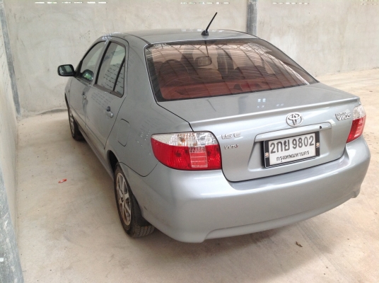 TOYOTA VIOS ปี 2005 1.5 รุ่นE ABS-AIRBAG ฟรีดาวน์