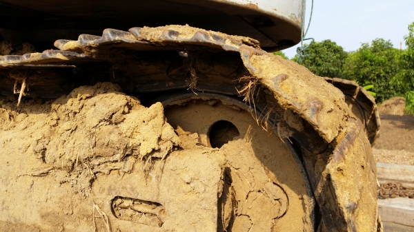 ขายแบคโฮkomatsu75uu-1