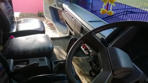 ขาย HINO 3M สองเพลาดั๊ม กระบะเหล็กต่อใหม่ รถปี 39