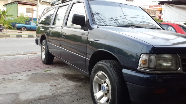 ขายISUZUรถครอบครัว