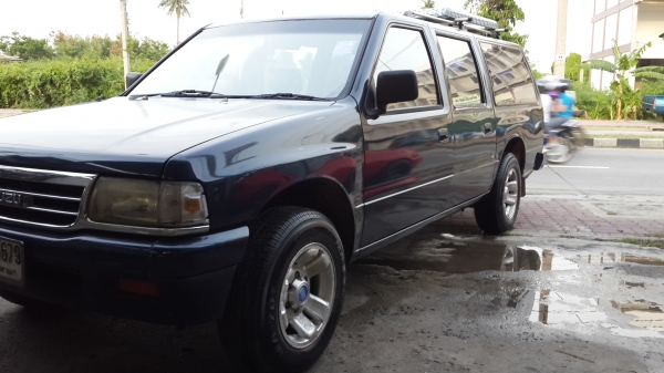 ขายISUZUรถครอบครัว