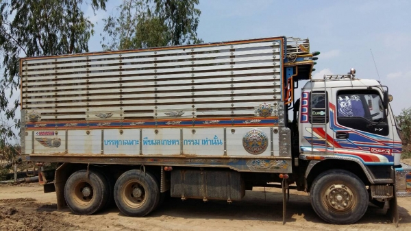 ขายรถพ่วง 22 ล้อ แม่ดั้ม-ลูกไม่ ดั้ม มี 2 พ่วง สวยๆ กระบะเนียมคอกเกษตร ISUZU 270 ยูโรทู รถสวย ราคา.2150000 สนใจรีบจองด่วน