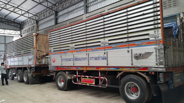 ขายรถพ่วง 22 ล้อ แม่ดั้ม-ลูกไม่ ดั้ม มี 2 พ่วง สวยๆ กระบะเนียมคอกเกษตร ISUZU 270 ยูโรทู รถสวย ราคา.2150000 สนใจรีบจองด่วน