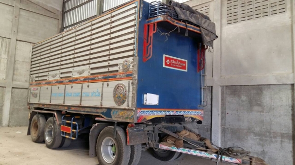 ขายรถพ่วง 22 ล้อ แม่ดั้ม-ลูกไม่ ดั้ม มี 2 พ่วง สวยๆ กระบะเนียมคอกเกษตร ISUZU 270 ยูโรทู รถสวย ราคา.2150000 สนใจรีบจองด่วน