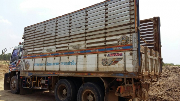 ขายรถพ่วง 22 ล้อ แม่ดั้ม-ลูกไม่ ดั้ม มี 2 พ่วง สวยๆ กระบะเนียมคอกเกษตร ISUZU 270 ยูโรทู รถสวย ราคา.2150000 สนใจรีบจองด่วน