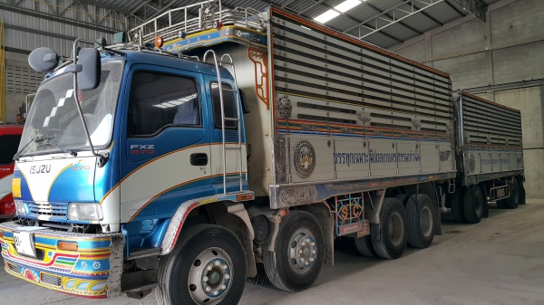 ขายรถพ่วง 22 ล้อ แม่ดั้ม-ลูกไม่ ดั้ม มี 2 พ่วง สวยๆ กระบะเนียมคอกเกษตร ISUZU 270 ยูโรทู รถสวย ราคา.2150000 สนใจรีบจองด่วน