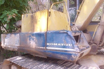 KOMATSU PC 100-3 รถบอดี้สวยเดิมพร้อมทำงานได้เลยครับ เครื่องยนต์เดิมๆปั๊มเดิมแรงดีทำงานได้เร็ว ภายในเก๋งสะอาดดี คอนโทรลยาว ภายนอกบูมอาร์มสวยเดิม ช่วงล่างเอวแน่นดี เฟลมสวยไม่มีปะ โรลเลอร์โซ่บูทใบแทรกสภาพดีประมาณ 60\% เอกสารสัญญาซื้อขาย ราคาต่อรองได้ครับ KOMATSU PC 100-3 รถบอดี้สวยเดิมพร้อมทำงานได้เลยครับ เครื่องยนต์เดิมๆปั๊มเดิมแรงดีทำงานได้เร็ว ภายในเก๋งสะอาดดี คอนโทรลยาว ภายนอกบูมอาร์มสวยเดิม ช่วงล่างเอวแน่นดี เฟลมสวยไม่มีปะ โรลเลอร์โซ่บูทใบแทรกสภาพดีประมาณ 60\% เอกสารสัญญาซื้อขาย ราคาต่อรองได้ครับ