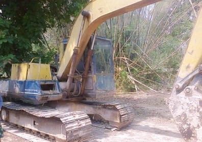 KOMATSU PC 100-3 รถบอดี้สวยเดิมพร้อมทำงานได้เลยครับ เครื่องยนต์เดิมๆปั๊มเดิมแรงดีทำงานได้เร็ว ภายในเก๋งสะอาดดี คอนโทรลยาว ภายนอกบูมอาร์มสวยเดิม ช่วงล่างเอวแน่นดี เฟลมสวยไม่มีปะ โรลเลอร์โซ่บูทใบแทรกสภาพดีประมาณ 60\% เอกสารสัญญาซื้อขาย ราคาต่อรองได้ครับ KOMATSU PC 100-3 รถบอดี้สวยเดิมพร้อมทำงานได้เลยครับ เครื่องยนต์เดิมๆปั๊มเดิมแรงดีทำงานได้เร็ว ภายในเก๋งสะอาดดี คอนโทรลยาว ภายนอกบูมอาร์มสวยเดิม ช่วงล่างเอวแน่นดี เฟลมสวยไม่มีปะ โรลเลอร์โซ่บูทใบแทรกสภาพดีประมาณ 60\% เอกสารสัญญาซื้อขาย ราคาต่อรองได้ครับ