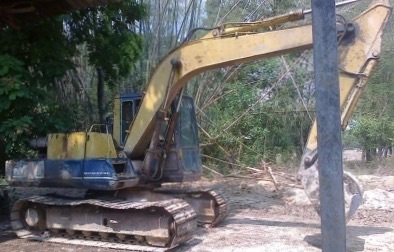 KOMATSU PC 100-3 รถบอดี้สวยเดิมพร้อมทำงานได้เลยครับ เครื่องยนต์เดิมๆปั๊มเดิมแรงดีทำงานได้เร็ว ภายในเก๋งสะอาดดี คอนโทรลยาว ภายนอกบูมอาร์มสวยเดิม ช่วงล่างเอวแน่นดี เฟลมสวยไม่มีปะ โรลเลอร์โซ่บูทใบแทรกสภาพดีประมาณ 60\% เอกสารสัญญาซื้อขาย ราคาต่อรองได้ครับ KOMATSU PC 100-3 รถบอดี้สวยเดิมพร้อมทำงานได้เลยครับ เครื่องยนต์เดิมๆปั๊มเดิมแรงดีทำงานได้เร็ว ภายในเก๋งสะอาดดี คอนโทรลยาว ภายนอกบูมอาร์มสวยเดิม ช่วงล่างเอวแน่นดี เฟลมสวยไม่มีปะ โรลเลอร์โซ่บูทใบแทรกสภาพดีประมาณ 60\% เอกสารสัญญาซื้อขาย ราคาต่อรองได้ครับ
