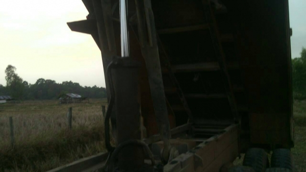 ขายรถ10ล้อดั๊ม /2เพลา/2คัน