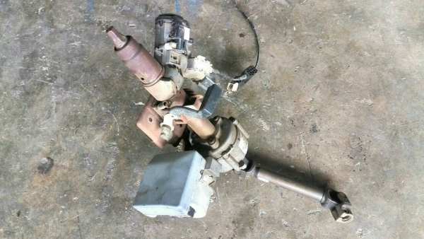 พวงมาลัยไฟฟ้า พร้อมกุญแจรีโมท มาสด้า 2