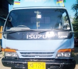 ISUZU NPR 120 HP 4HF1 ปี 39 ห้งแท้ เครื่องยนต์ฝาขาว รถบรรทุกหกล้อกระบะเหล็กคาร์โก้ความยาว 5 เมตรสภาพดีพร้อมบรรทุกได้เลยครับ เครื่องยนต์แน่นดีแรงดีไม่มีเยิ้ม หัวเก๋งสีสันบางๆเดิมๆ พ.ธรรมดา ช่วงล่างแน่นยางสภาพดี 6 เส้นประมาณ 70\% พร้อมใช้งาน เอกสารทะเบียนครบ ISUZU NPR 120 HP 4HF1 ปี 39 ห้งแท้ เครื่องยนต์ฝาขาว รถบรรทุกหกล้อกระบะเหล็กคาร์โก้ความยาว 5 เมตรสภาพดีพร้อมบรรทุกได้เลยครับ เครื่องยนต์แน่นดีแรงดีไม่มีเยิ้ม หัวเก๋งสีสันบางๆเดิมๆ พ.ธรรมดา ช่วงล่างแน่นยางสภาพดี 6 เส้นประมาณ 70\% พร้อมใช้งาน เอกสารทะเบียนครบ