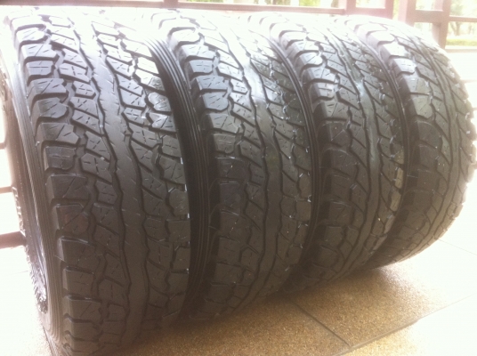 ยาง Dunlop AT1 เบอร์ 31 10.5 R15 ปลายปี11 ไม่ปะ ไม่บวม ดอกหนาๆใช้ได้อีกหลายปี