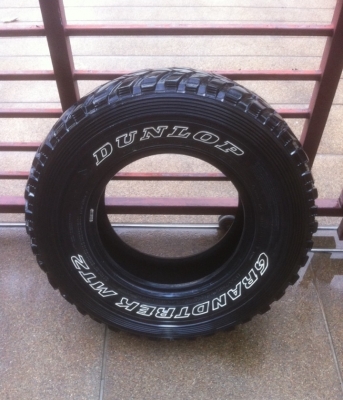 ยาง Mud Dunlop 265 75 16 1เส้นปี12 ราคา 1,500 บาท