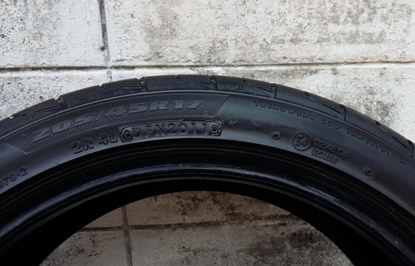 ยาง,205-45-17 Bridgestone RE002 สภาพเต็มกลางปี11คู่ 2,700 ยาง,205-45-17 Bridgestone RE002 สภาพเต็มกลางปี11คู่ 2,700
