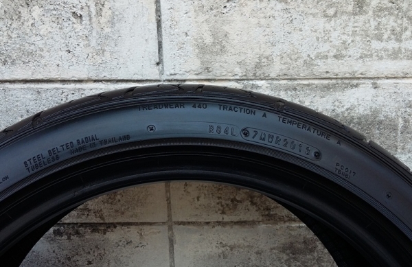 ยาง,205-45-17 DUNLOP LM703 ปี13 ดอกหนาไม่ปะหนึ่งคู่ 2,800