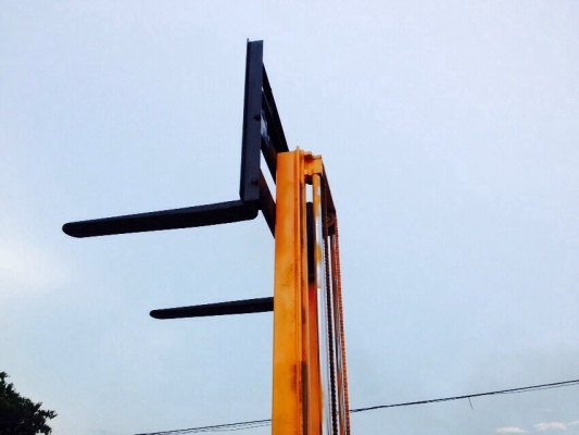 รถยกkomutsu fg10l-14 สภาพดีพร้อมใช้ เครื่องเกียร์ไฮดรอลิคดี รถยกkomutsu fg10l-14 สภาพดีพร้อมใช้ เครื่องเกียร์ไฮดรอลิคดี