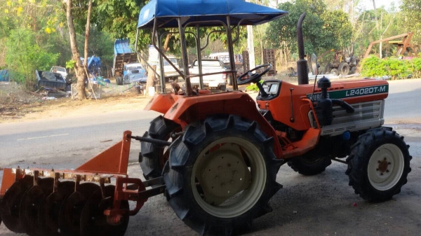 73,000 บาท รถไถ คูโบต้า 2402 DT-M. สภาพดีพร้อมใช้งาน