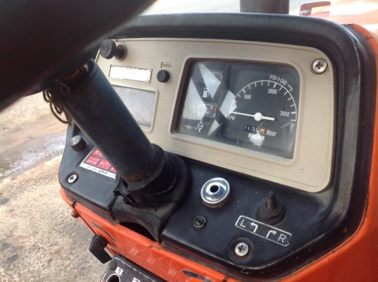 73,000 บาท รถไถ คูโบต้า 2402 DT-M. สภาพดีพร้อมใช้งาน