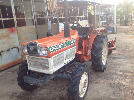 73,000 บาท รถไถ คูโบต้า 2402 DT-M. สภาพดีพร้อมใช้งาน