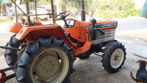 73,000 บาท รถไถ คูโบต้า 2402 DT-M. สภาพดีพร้อมใช้งาน